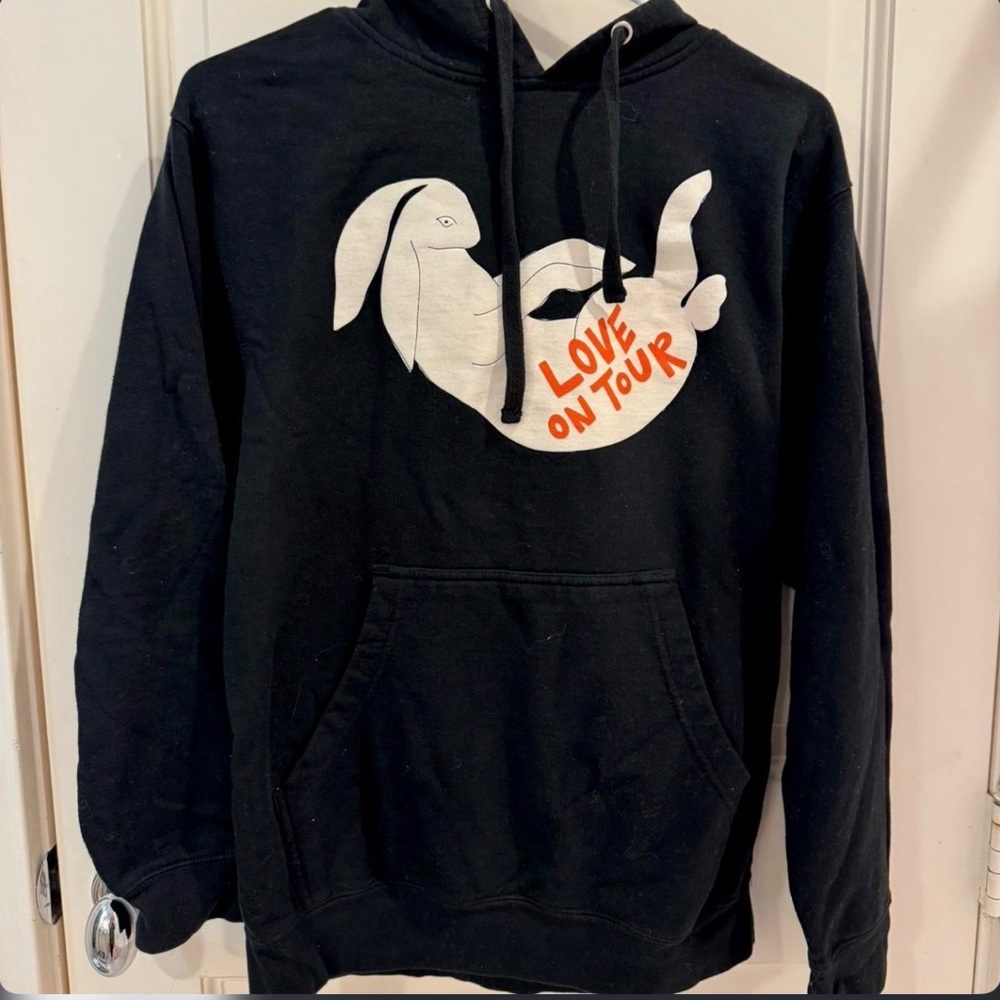 harry styles love on tour hoodie